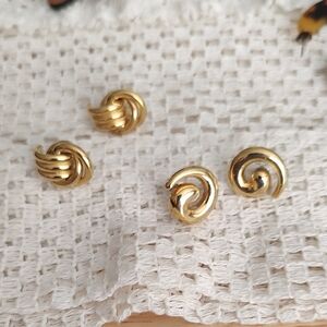 Gold Knot Swirl Stud Earrings - Elegant Women Jewelry